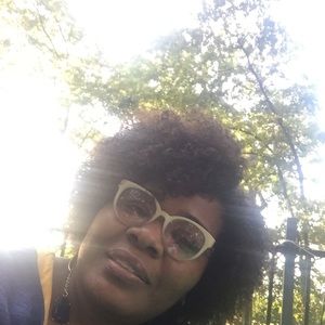 Meet your Posher, Tracie